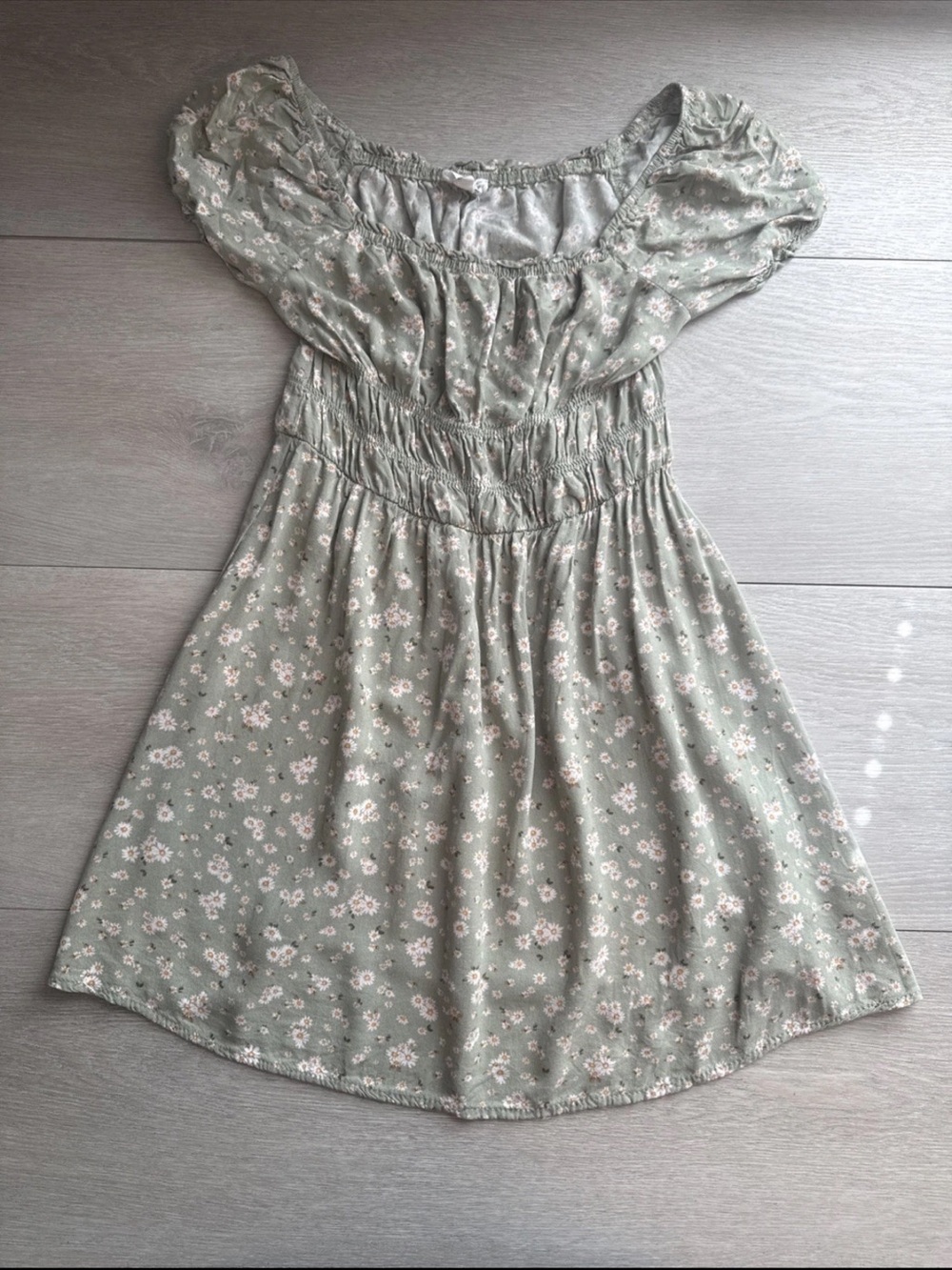 Eye Shadow Girls Dress Size 10 Sage Green Floral Cottagecore Smocked Cap Sleeve